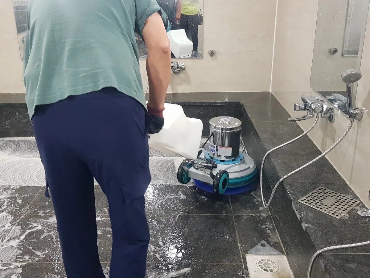 북구 송정동 찜질방 수전·샤워기 건식 사우나 위생청소 사례 - 행진크린